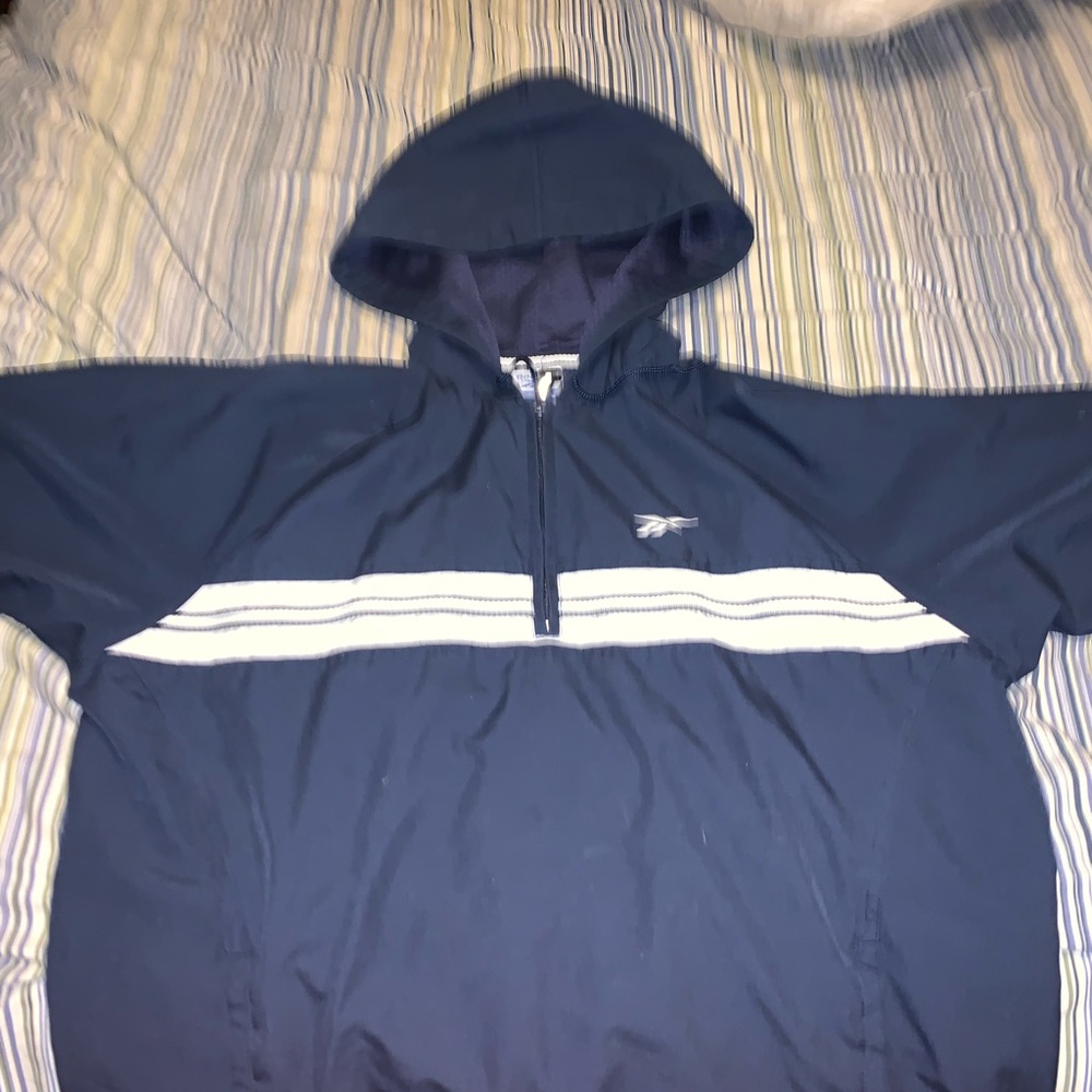 Vintage Reebok windbreaker hoodie. wore it a couple of times it’s pretty comfy